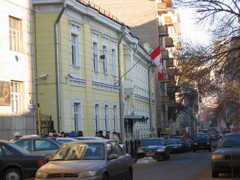 Староконюшенный 23